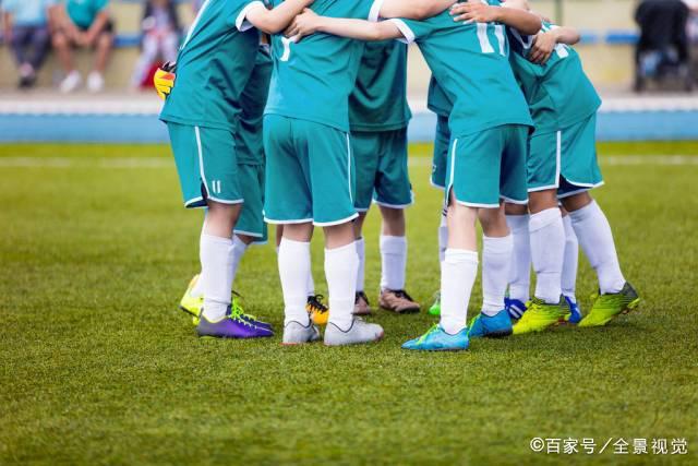 喀麦隆前官员指控因凡蒂诺包庇埃托奥财务问题